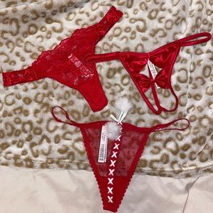 Set of 3 VS panties, red n bows theme